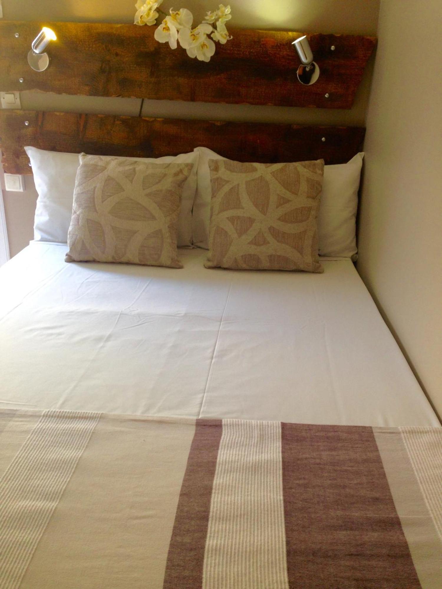 Hotel Ylang Ylang Saint-Gilles Les Bains Room photo